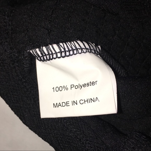 LF | VVNVVN Crop Top - Picture 5 of 6